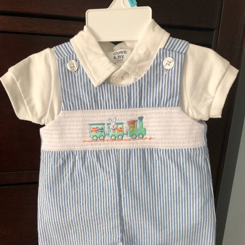 Crown and Ivy baby boys shortall